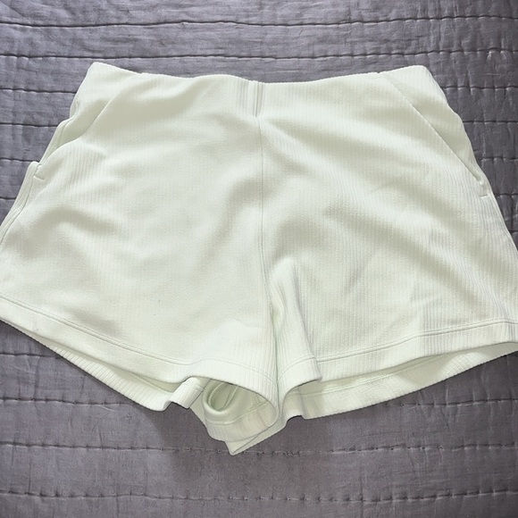 Lululemon Ribbed Softstreme High-Rise Short - Picture 8 of 11